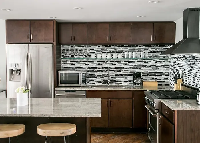 Sonder — Burton Place 4*